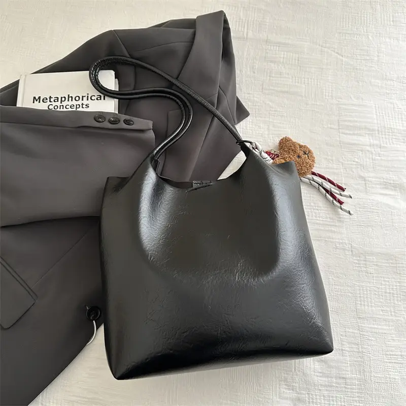Black Leather Shoulder Bag for Women 2024 Winter - Image 4