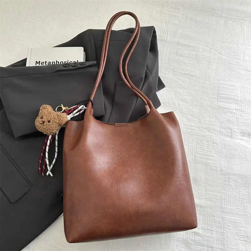 Black Leather Shoulder Bag for Women 2024 Winter - Image 6