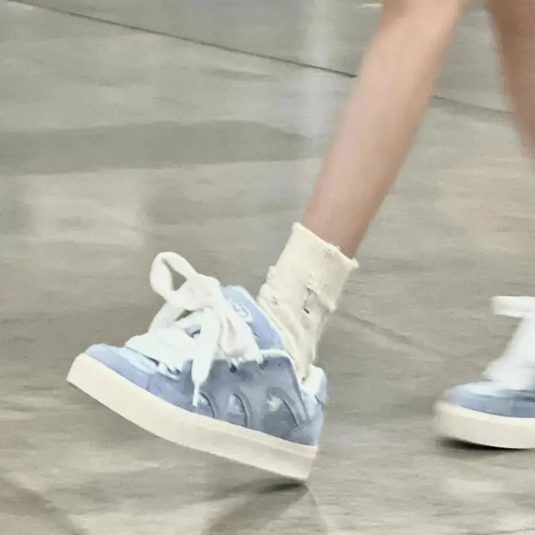 Autumn 2024 New Taro Purple Soft Bottom Bread Ins All-match Skate Shoes Women's Design Niche sneaker — feature 1