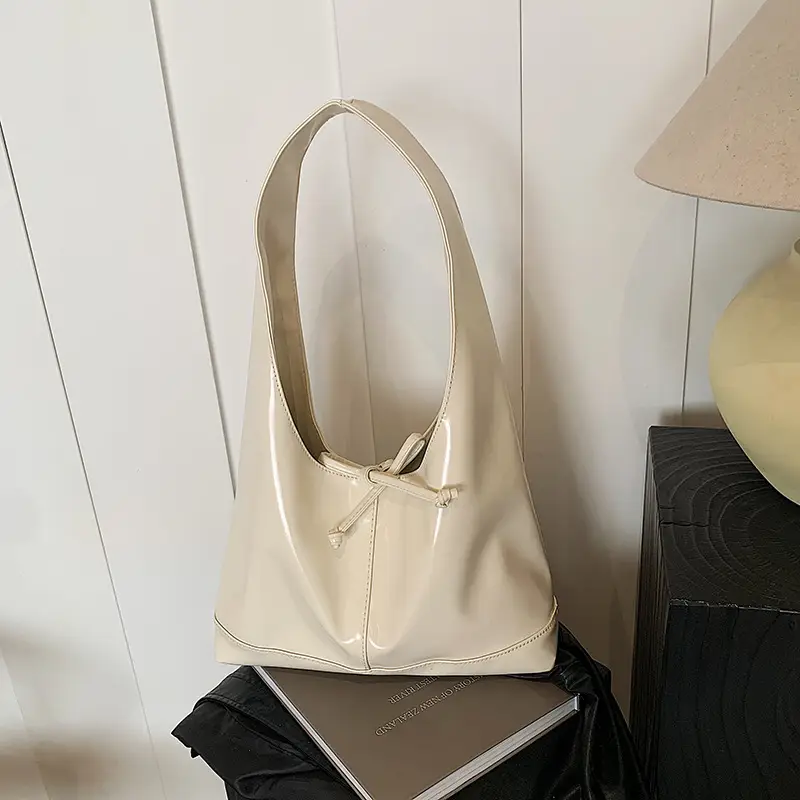 Women Vintage Brown Leather Tote Bag Large Capacity Winter New - Image 2