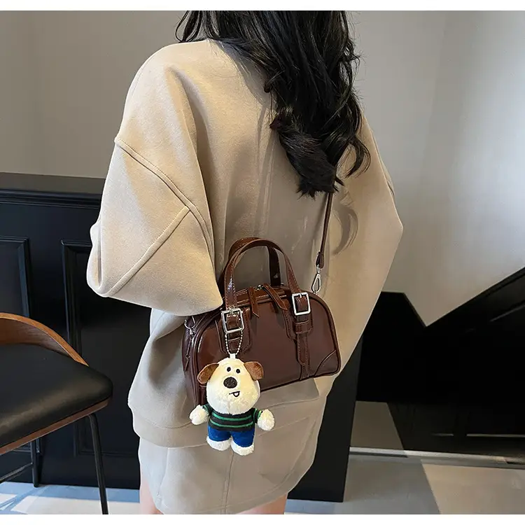 Trendy Women's Melard Shoulder Crossbody Bag with Cute Toy Hook — feature 12