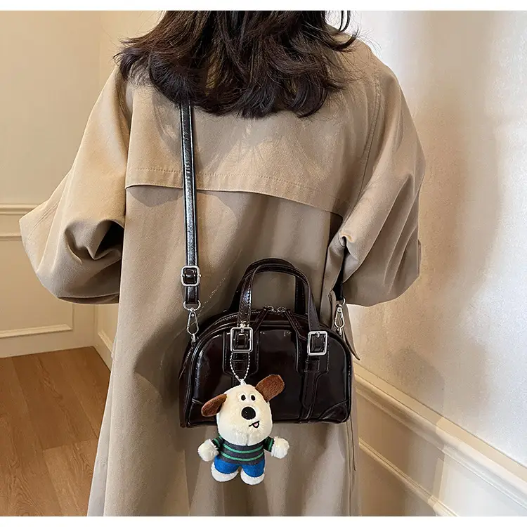 Trendy Women's Melard Shoulder Crossbody Bag with Cute Toy Hook — feature 24