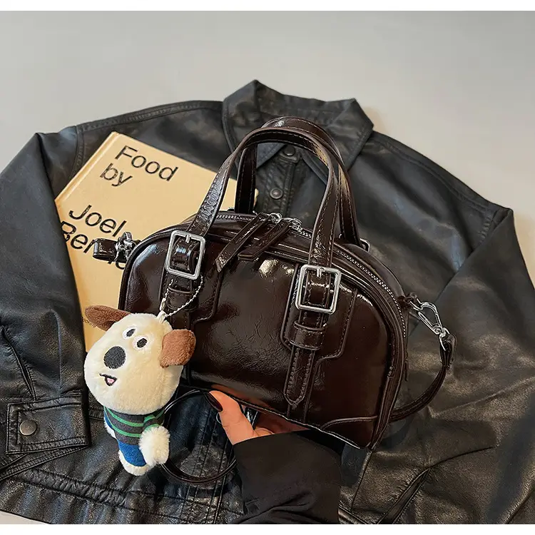 Trendy Women's Melard Shoulder Crossbody Bag with Cute Toy Hook — feature 32