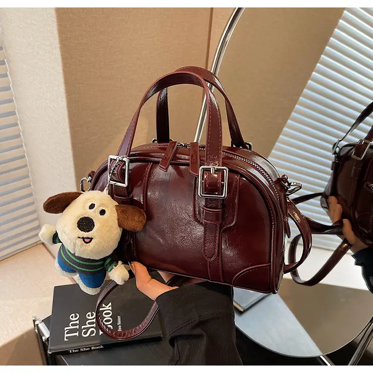 Trendy Women's Melard Shoulder Crossbody Bag with Cute Toy Hook — feature 37