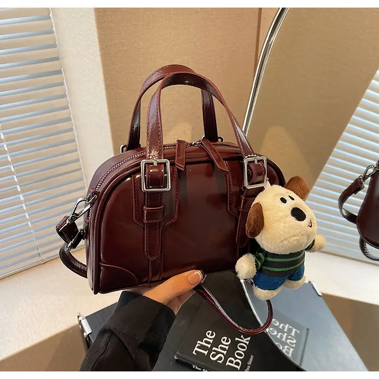 Trendy Women's Melard Shoulder Crossbody Bag with Cute Toy Hook — feature 38