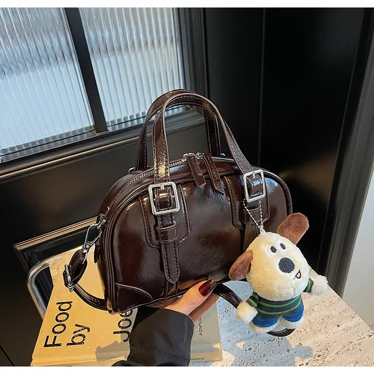 Trendy Women's Melard Shoulder Crossbody Bag with Cute Toy Hook — feature 44