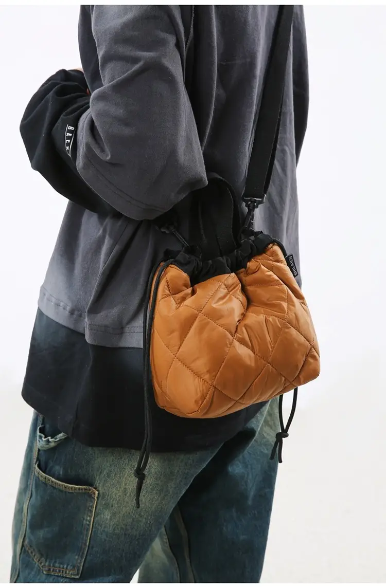 Advanced Autumn Winter New Crossbody Bag Thickened Rhombic Embroidery Shoulder Bag â feature 20