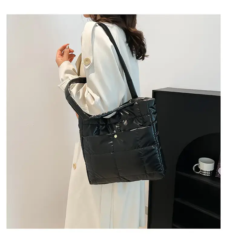 Silver Puffer Shoulder Bag for Women 2026 — feature 20