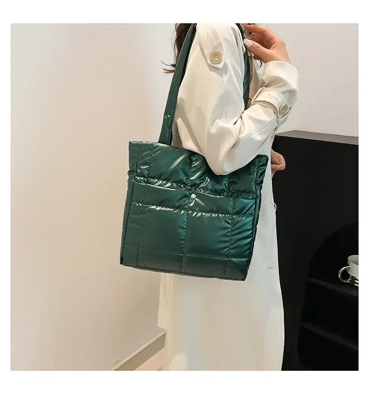 Silver Puffer Shoulder Bag for Women 2026 — feature 22