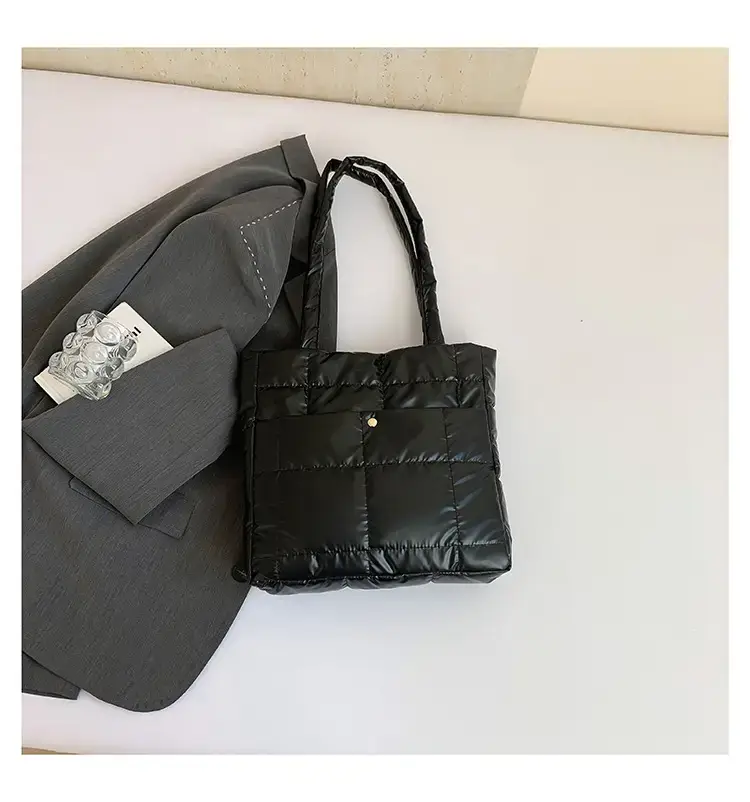 Silver Puffer Shoulder Bag for Women 2026 — feature 34