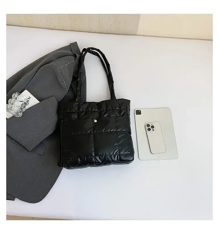Silver Puffer Shoulder Bag for Women 2026 — feature 35