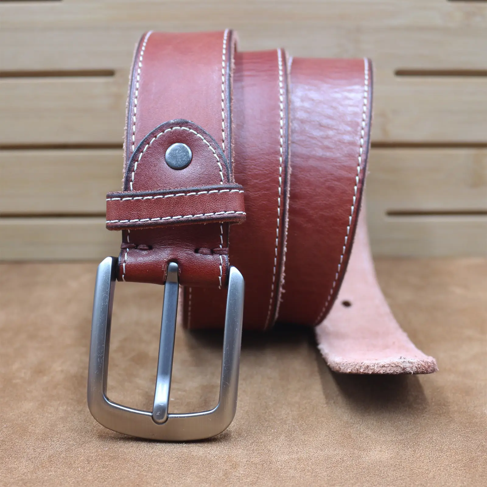 Men's Cowhide Belt with Retro Vegetable Buckle — feature 18