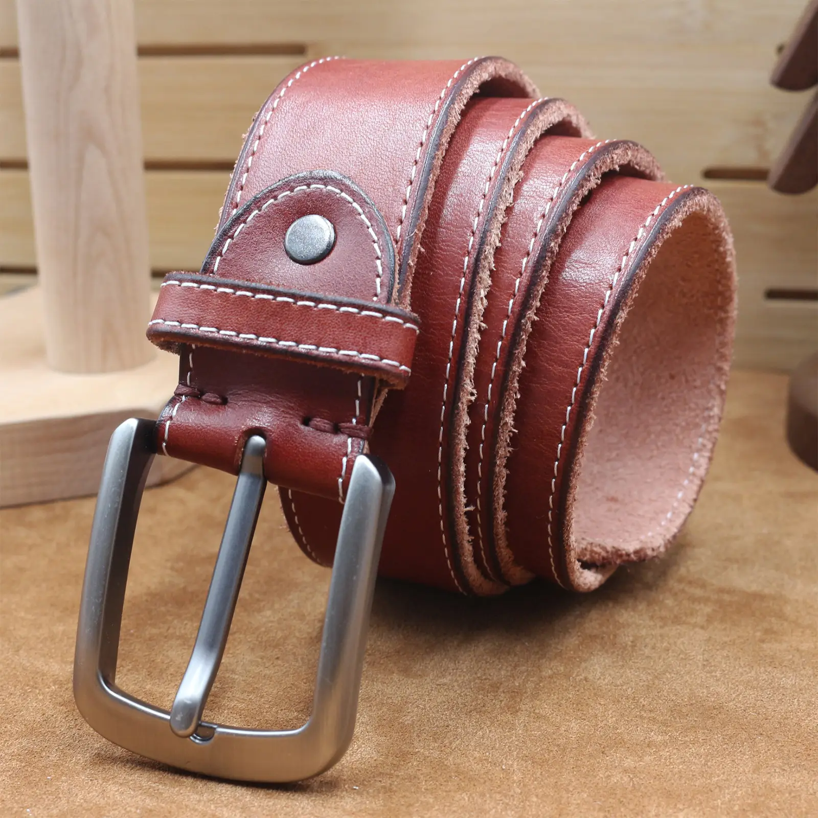 Men's Cowhide Belt with Retro Vegetable Buckle - Image 4