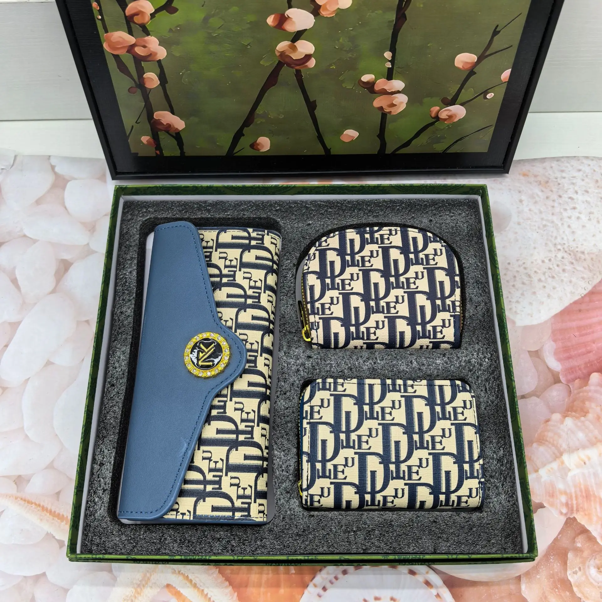 Tressa & Eco Luxury 3-Piece Gift Set for Men — feature 10