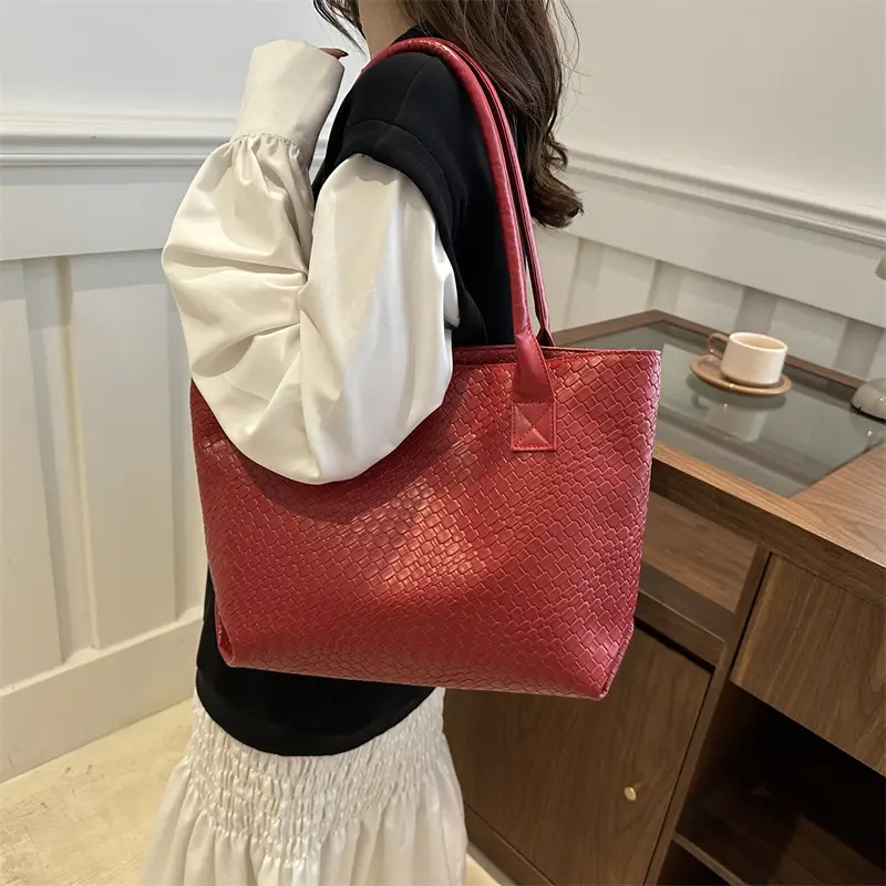 Women Woven Shoulder Bag Large Capacity Brown - Image 9