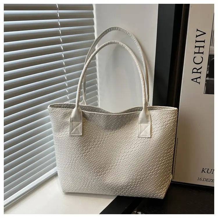 Women Woven Shoulder Bag Large Capacity Brown — feature 23