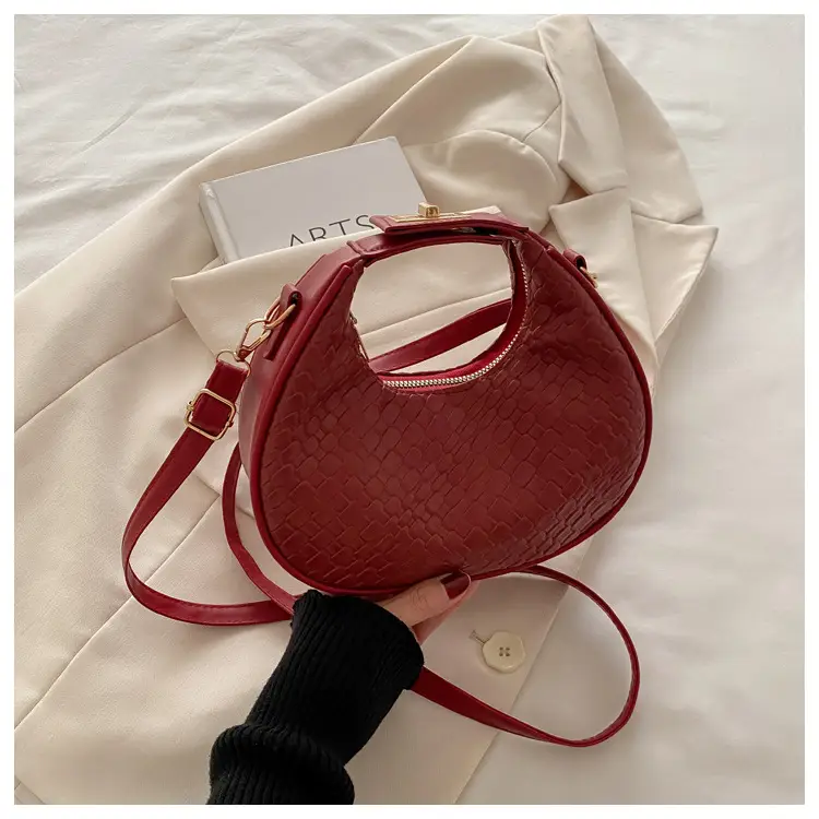 Vintage Women's Woven Shoulder Bag Brown 2024 — feature 20