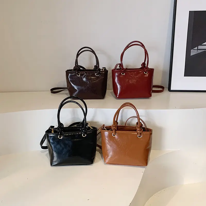 Retro Textured Brown Shoulder Bag 2024 Winter New - Image 5