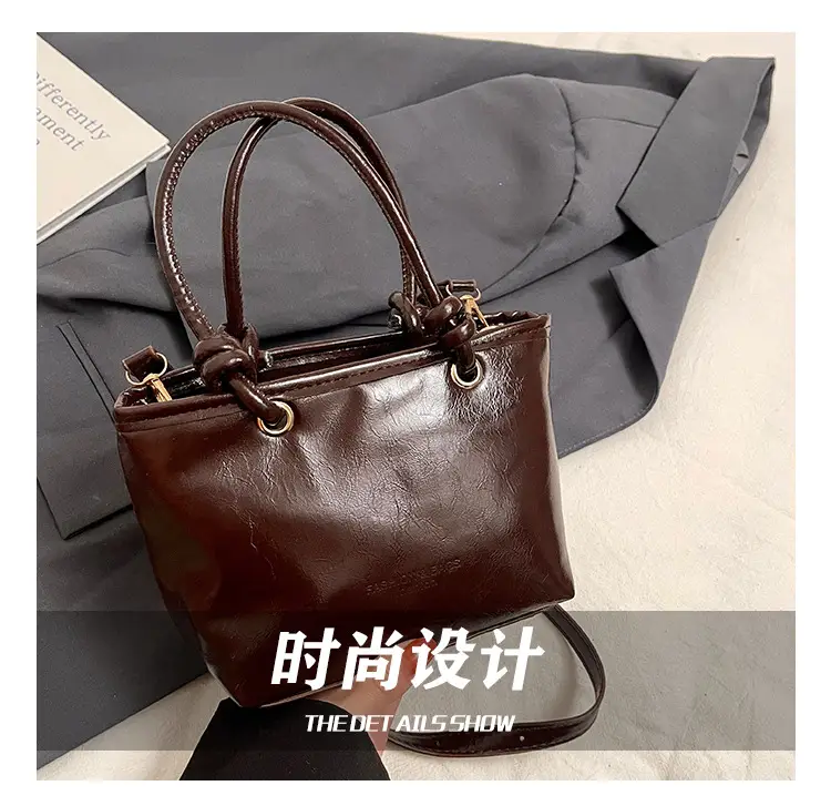Retro Textured Brown Shoulder Bag 2024 Winter New — feature 5