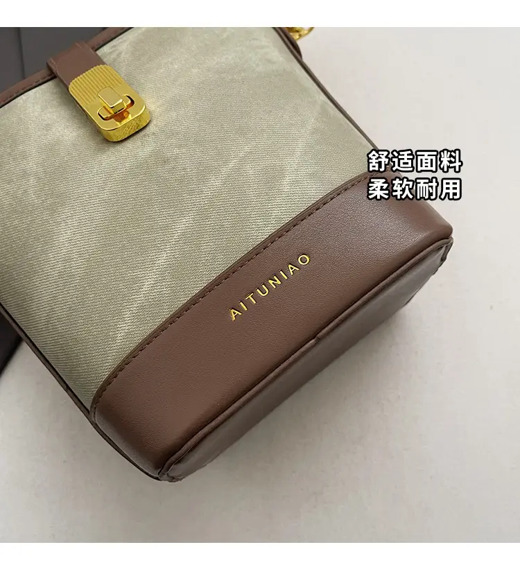 Women's High-end Canvas Shoulder Bag with Gold Clasp — feature 4