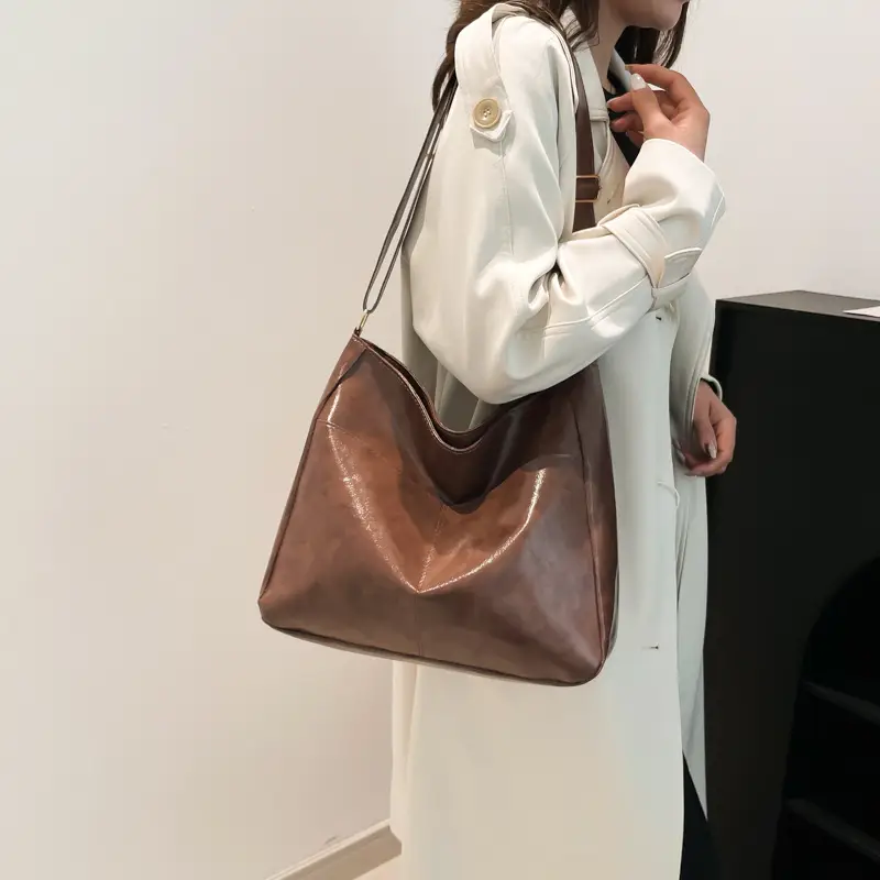 2024 Trendy Brown Leather Shoulder Tote Bag for College Students - Image 7