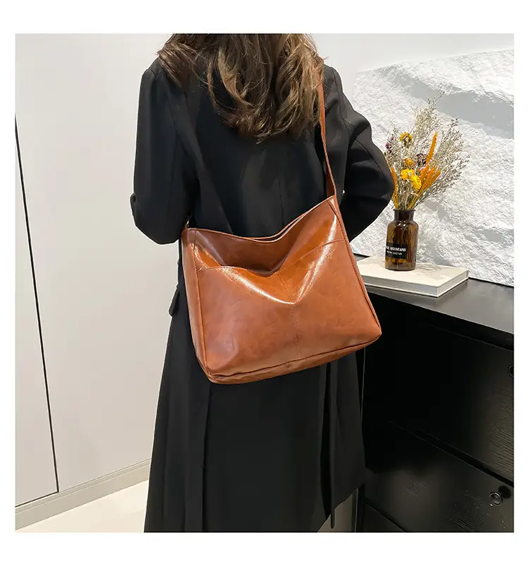 2024 Trendy Brown Leather Shoulder Tote Bag for College Students — feature 13