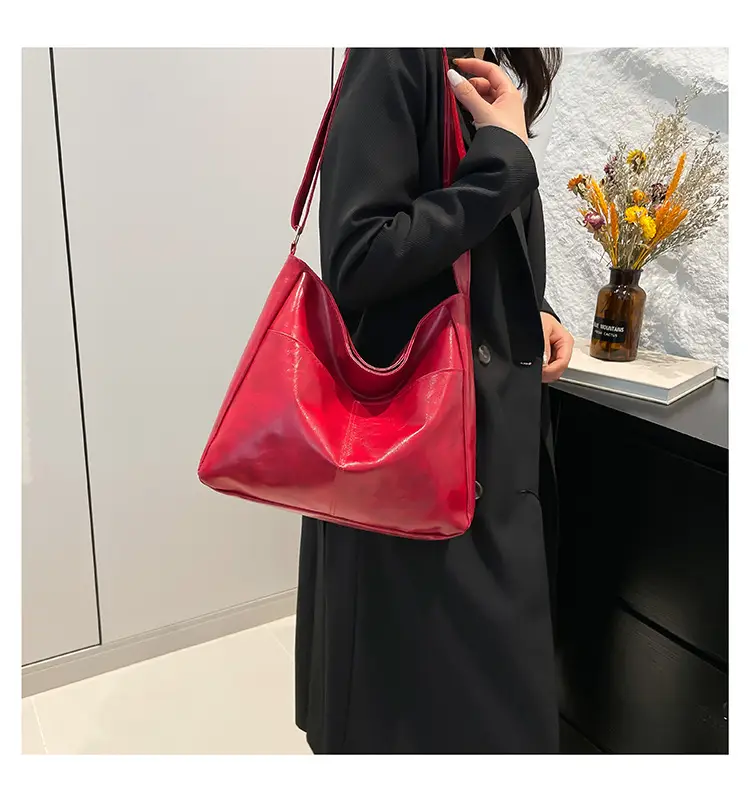 2024 Trendy Brown Leather Shoulder Tote Bag for College Students — feature 14