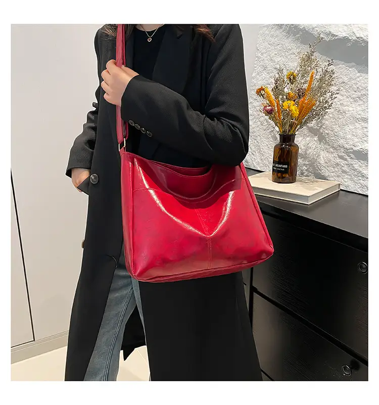 2024 Trendy Brown Leather Shoulder Tote Bag for College Students — feature 16