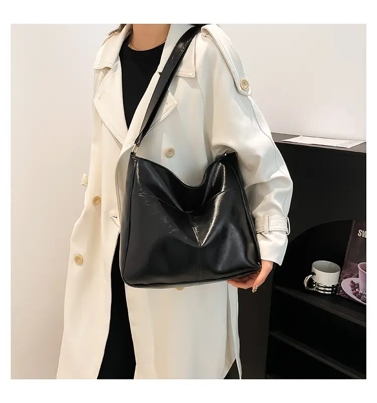 2024 Trendy Brown Leather Shoulder Tote Bag for College Students — feature 18