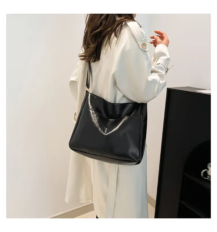 2024 Trendy Brown Leather Shoulder Tote Bag for College Students — feature 19