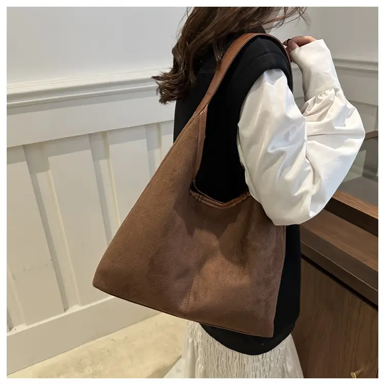 Vintage Brown Leather Shoulder Bag Large Capacity — feature 16