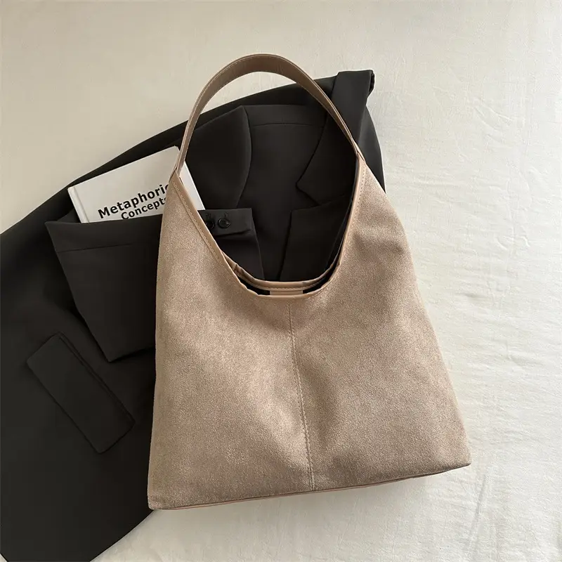 Vintage Brown Leather Shoulder Bag Large Capacity - Image 2