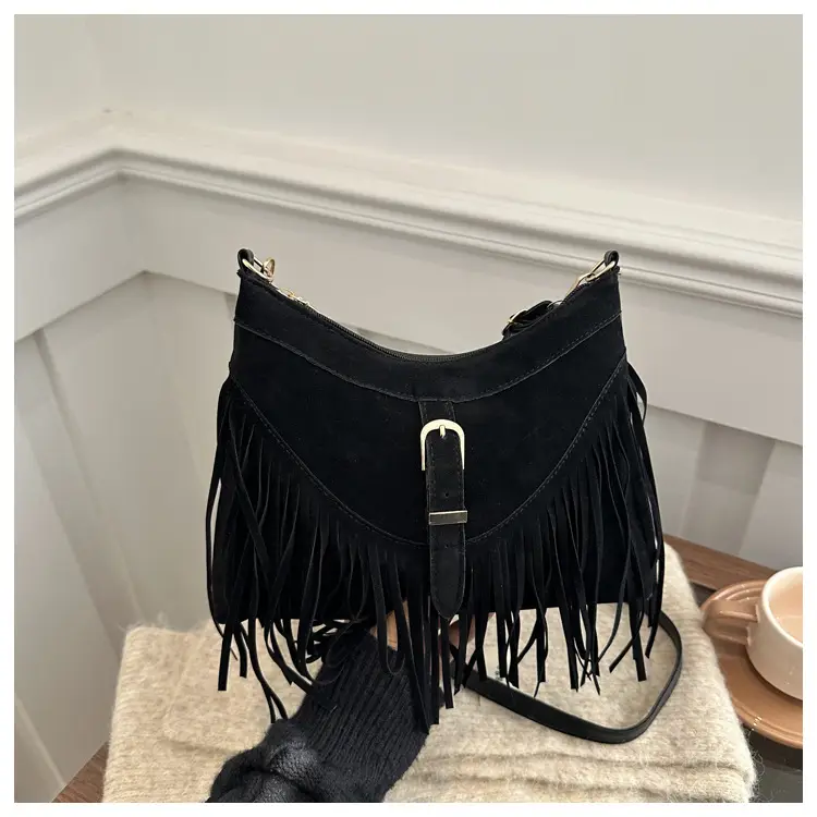 Black Fringe Tassel Shoulder Bag for Women 2024 Winter β feature 38