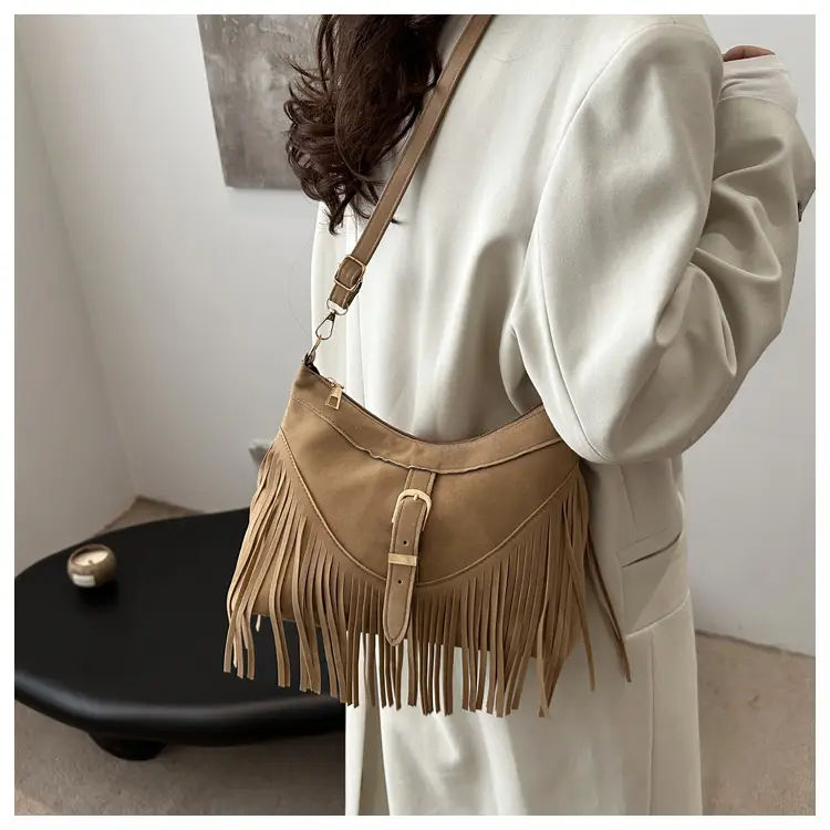 Black Fringe Tassel Shoulder Bag for Women 2024 Winter β feature 9