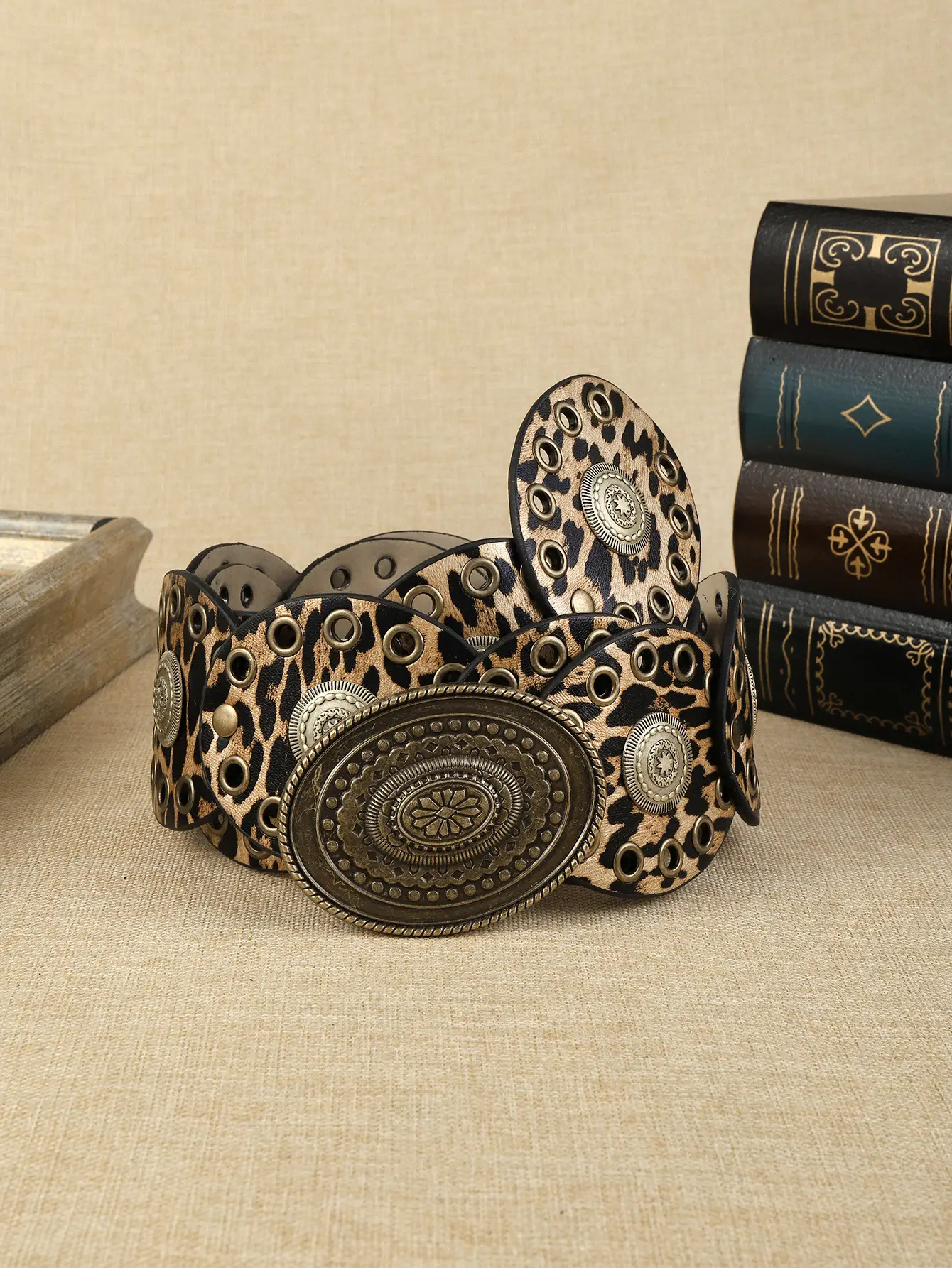 American Style Retro Belt for Women Wide Waist Decorative Belt — feature 16