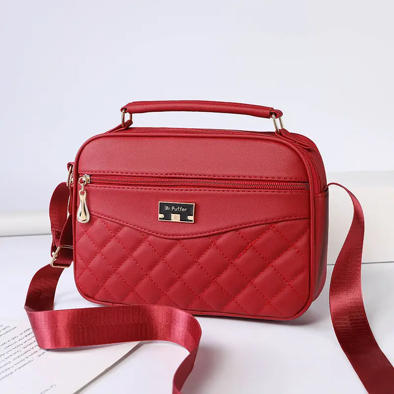 Black Quilted Crossbody Bag for Women 2025 - Image 3