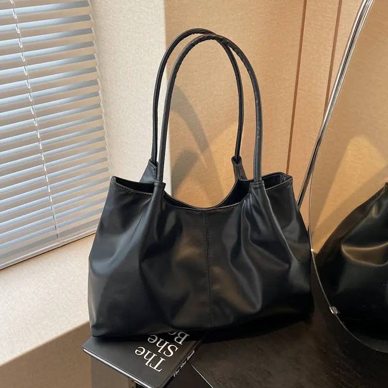 Women's White Winter Tote Bag Large Capacity 2024 - Image 4