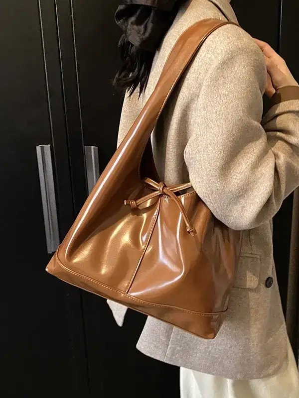 Women's 2024 Winter Leather Shoulder Bag Brown Large Capacity - Image 6