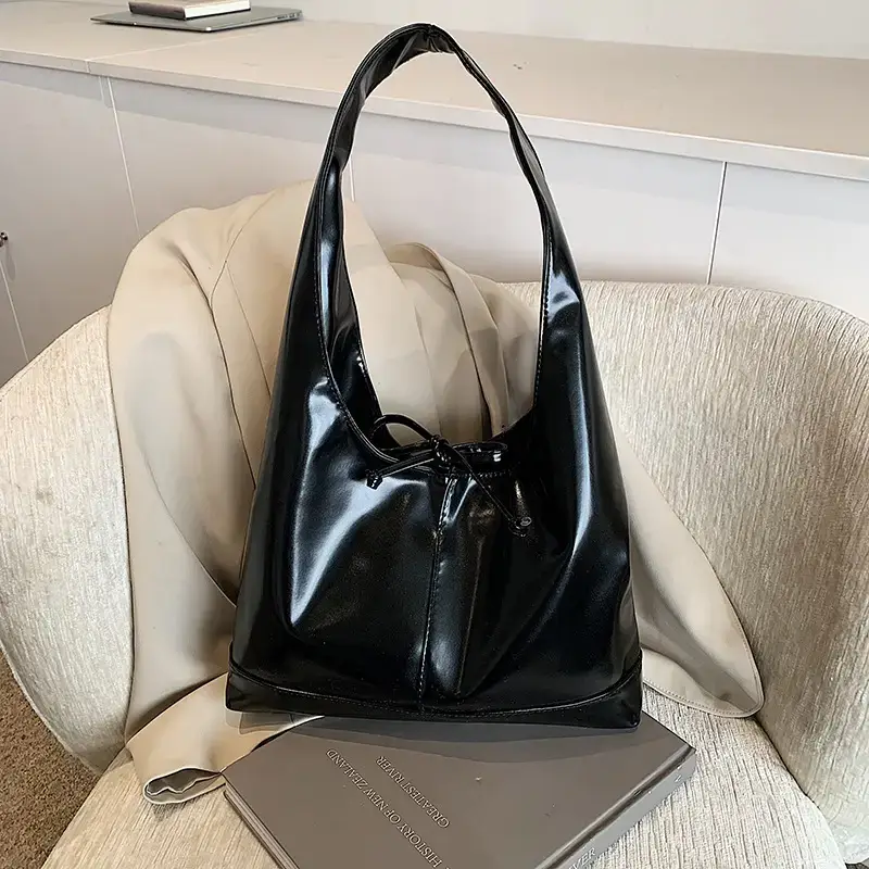 Women's 2024 Winter Leather Shoulder Bag Brown Large Capacity — feature 33