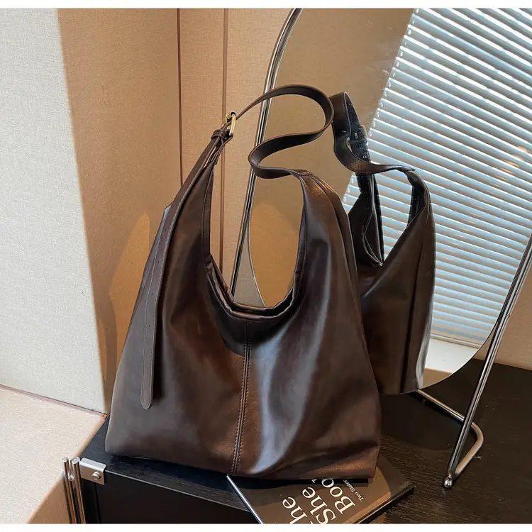 Black Leather Crossbody Bag for Women Large Capacity — feature 29