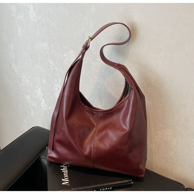 Black Leather Crossbody Bag for Women Large Capacity — feature 44