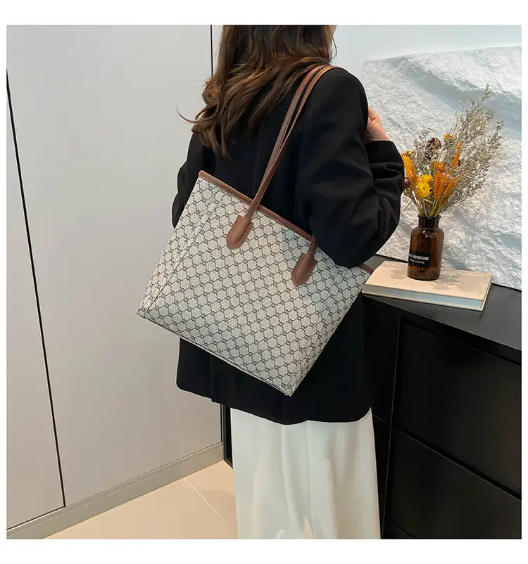 Women's New Commuter High-end Shoulder Bag Large Capacity Brown Monogram — feature 14