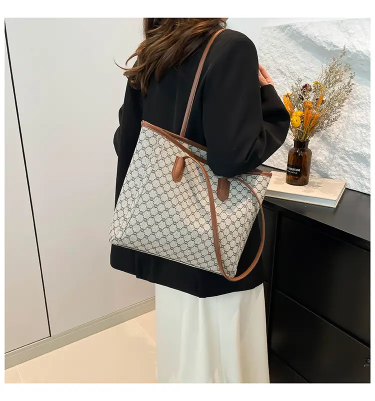 Women's New Commuter High-end Shoulder Bag Large Capacity Brown Monogram — feature 16
