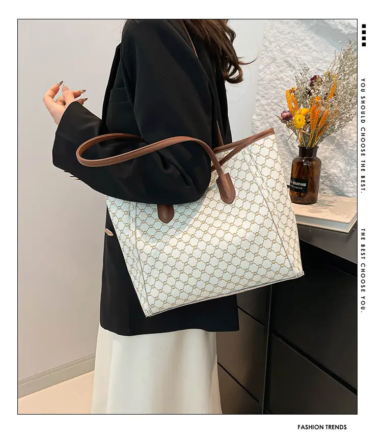 Women's New Commuter High-end Shoulder Bag Large Capacity Brown Monogram — feature 2