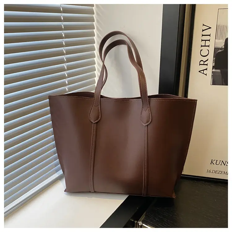 Black Large Capacity Shoulder Bag for Women 2024 — feature 25