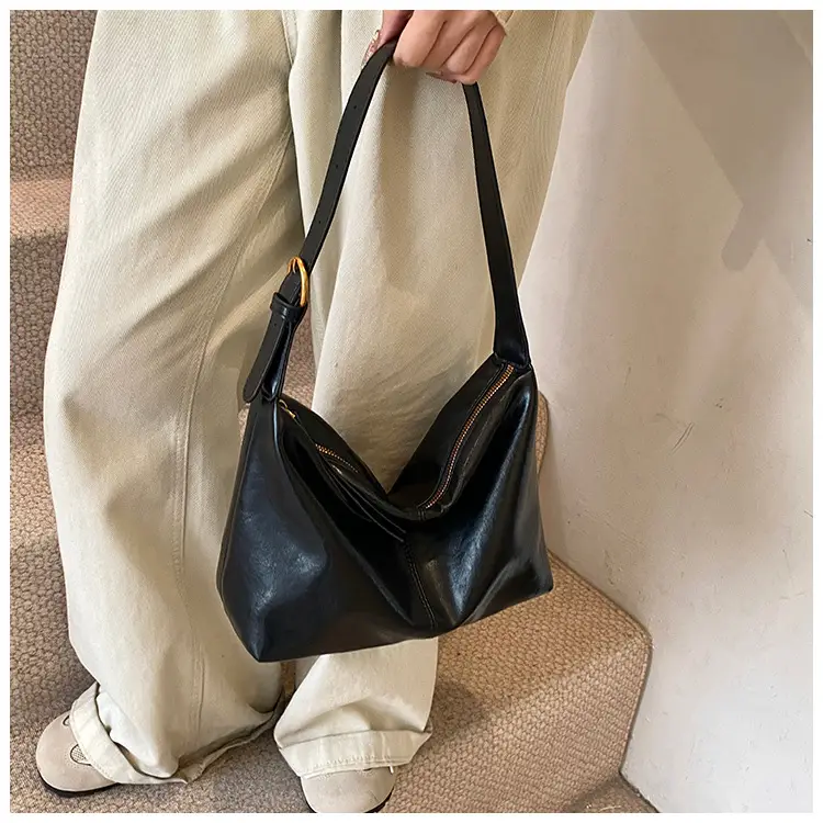 Black Crossbody Bag for Women 2026 Retro Large Capacity — feature 14