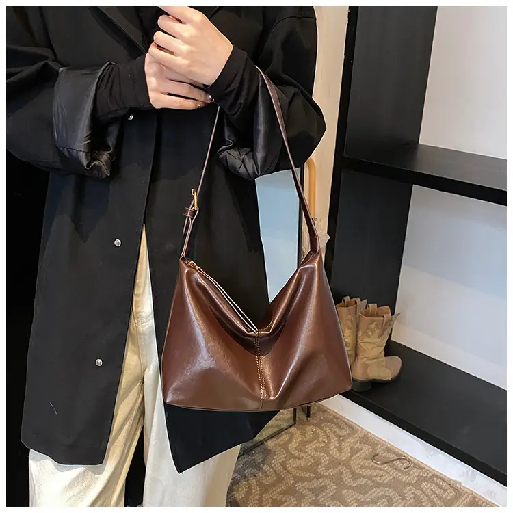 Black Crossbody Bag for Women 2026 Retro Large Capacity — feature 25