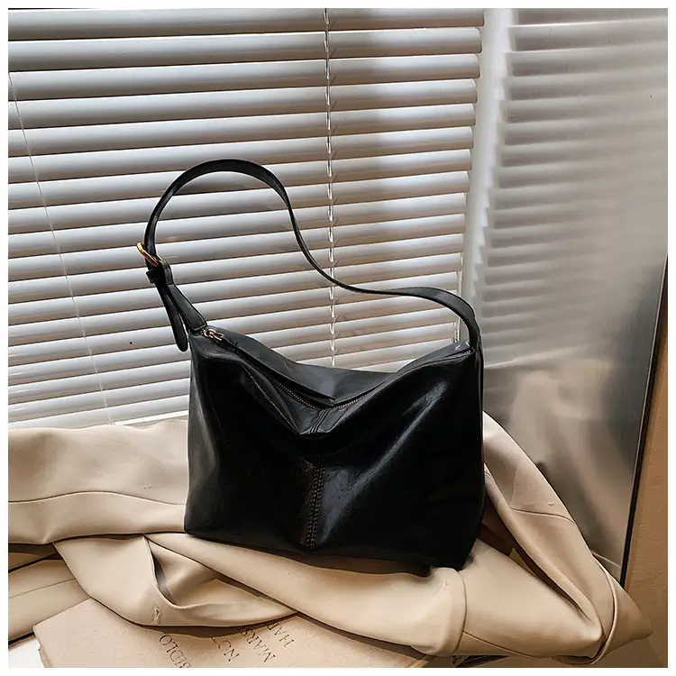 Black Crossbody Bag for Women 2026 Retro Large Capacity — feature 30