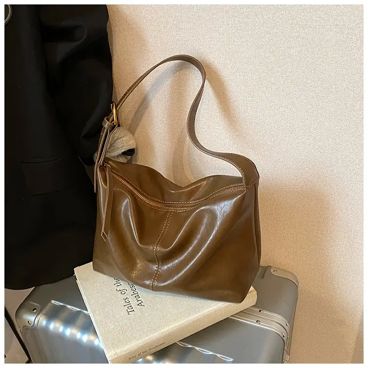 Black Crossbody Bag for Women 2026 Retro Large Capacity — feature 35