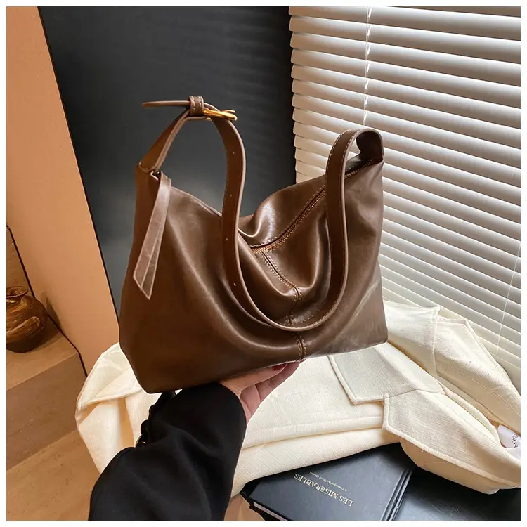 Black Crossbody Bag for Women 2026 Retro Large Capacity — feature 39